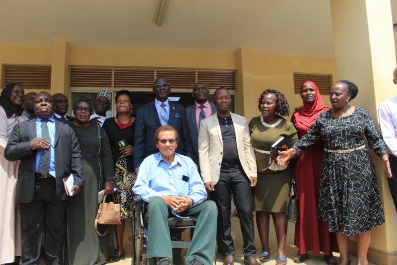 Mukono District Service Commission Commite in the group photo with other district officials