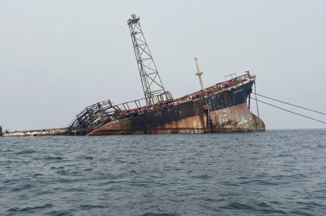 Three alive, seven missing after Nigeria oil vessel explosion